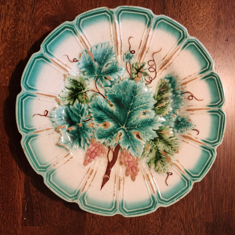 French 1890 Majelico Sarreguemines Plate